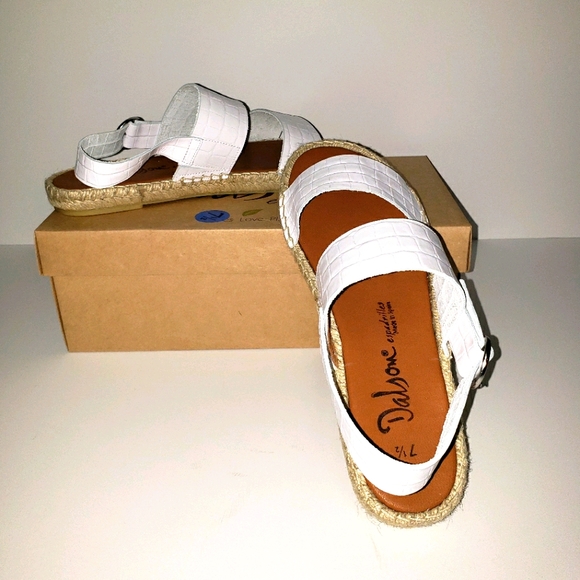 Shoes - Picture 1 of 1